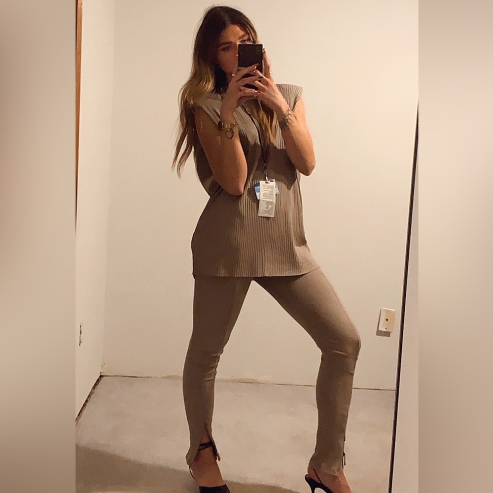 KOTN ribbed tunic matching set!